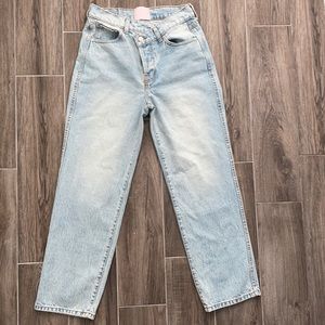 Revice 90’s Baby/ Joey Wash Jeans